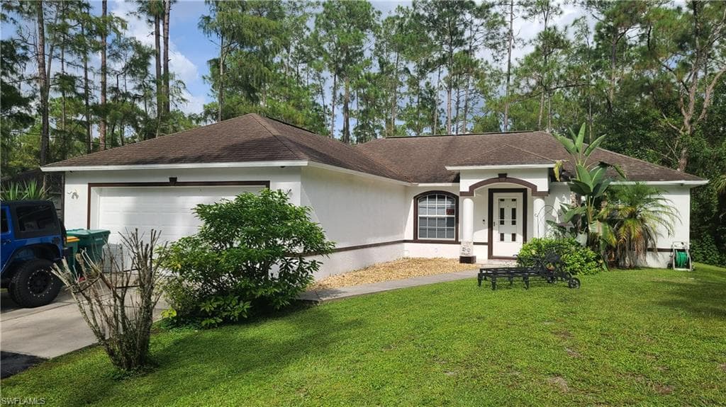 770 Desoto BLVD S NAPLES, FL 34117