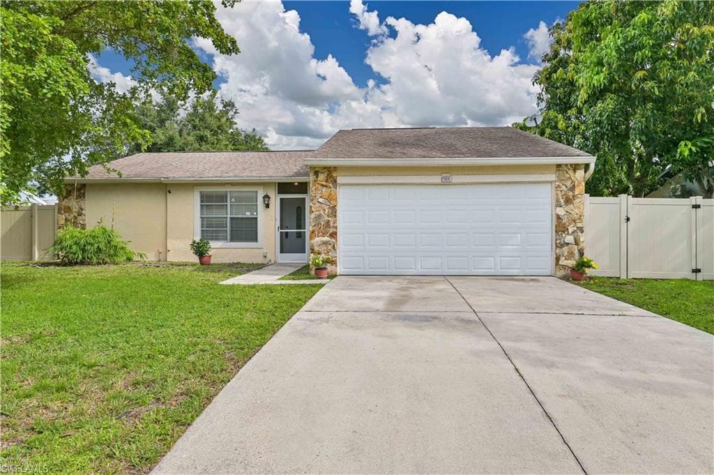 15818 Keygrass LN FORT MYERS, FL 33905