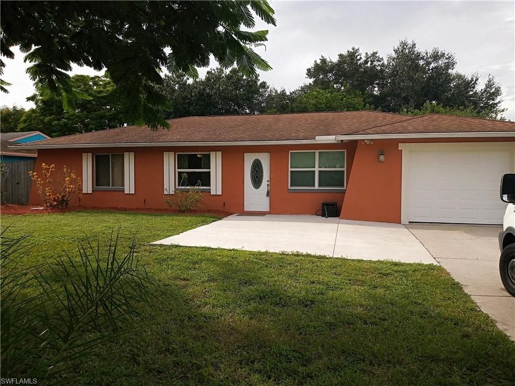 1391 Sourwood CT NORTH FORT MYERS, FL 33917
