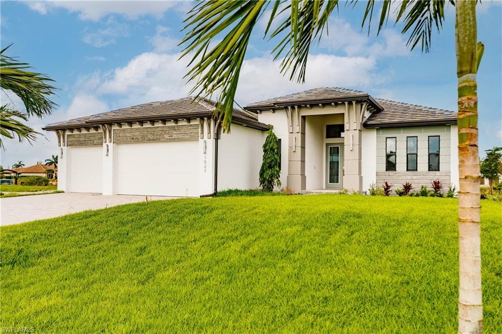 1022 NW 38th PL CAPE CORAL, FL 33993