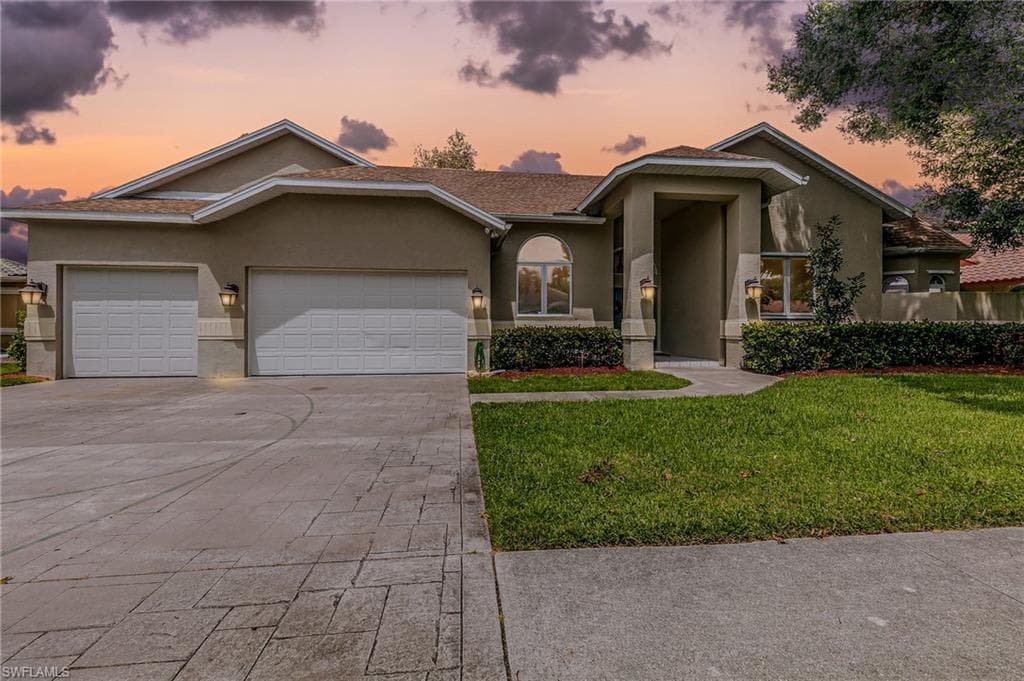 36 Timberland CIR N FORT MYERS, FL 33919