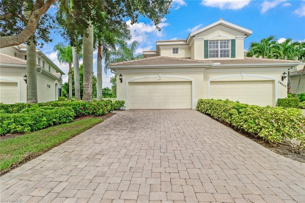 28645 San Lucas LN 201 BONITA SPRINGS, FL 34135