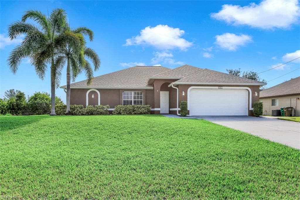 221 SW 26th PL CAPE CORAL, FL 33991