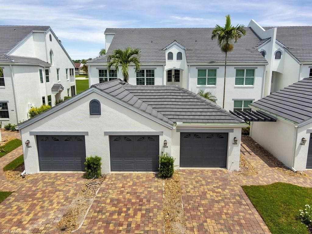 5936 Sand Wedge LN 1605 NAPLES, FL 34110