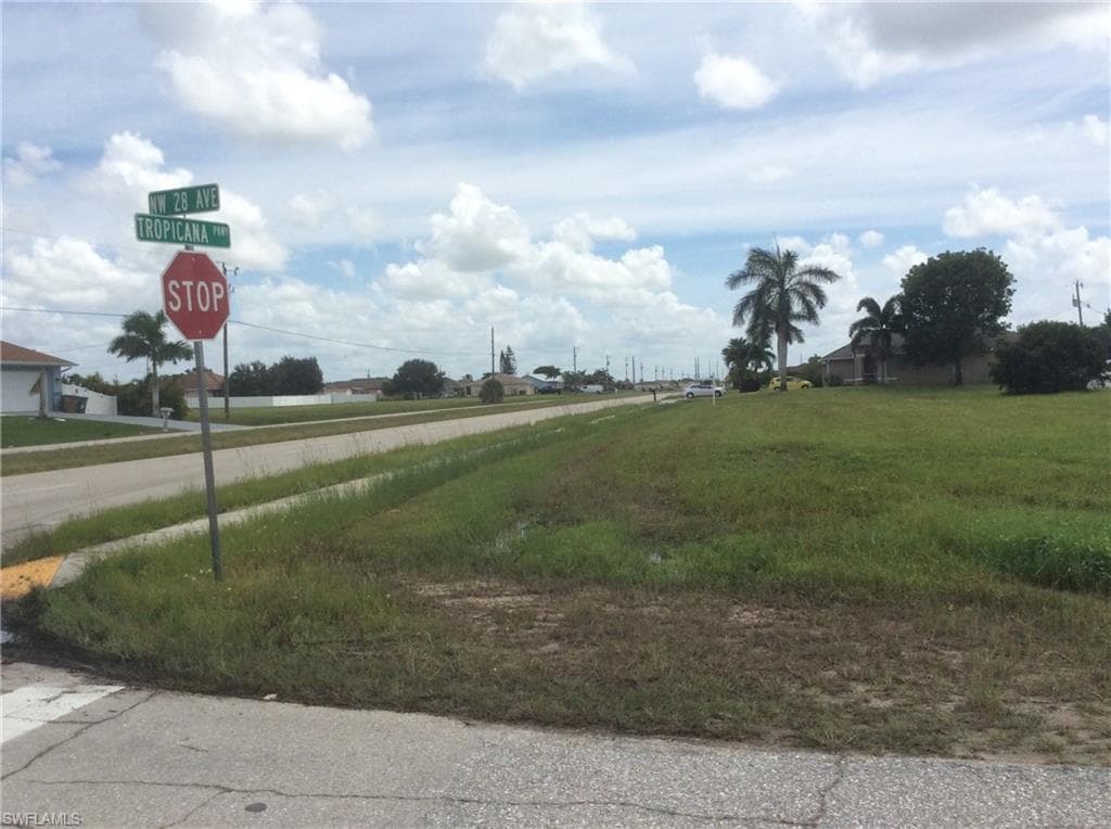 2732 Tropicana PKY W CAPE CORAL, FL 33993