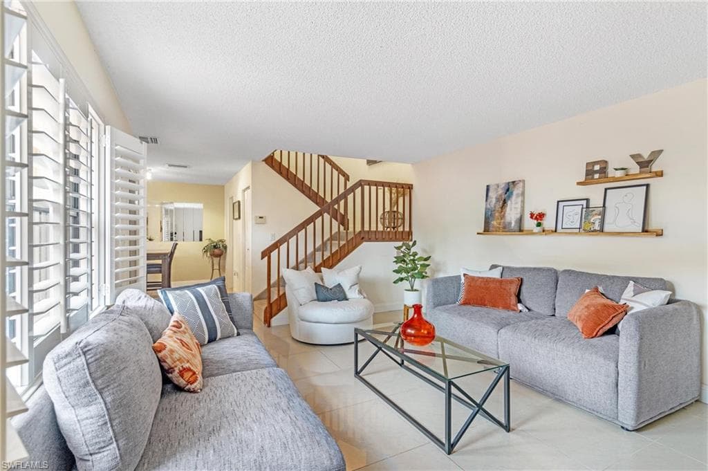 5224 Cedarbend DR 4 FORT MYERS, FL 33919