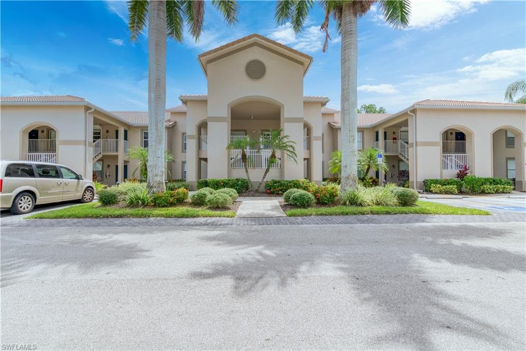 20081 Barletta LN 2823 ESTERO, FL 33928