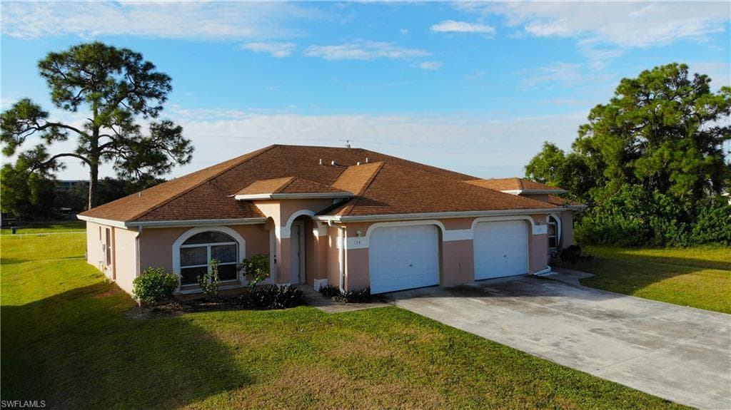 124 SE 12th ST CAPE CORAL, FL 33990