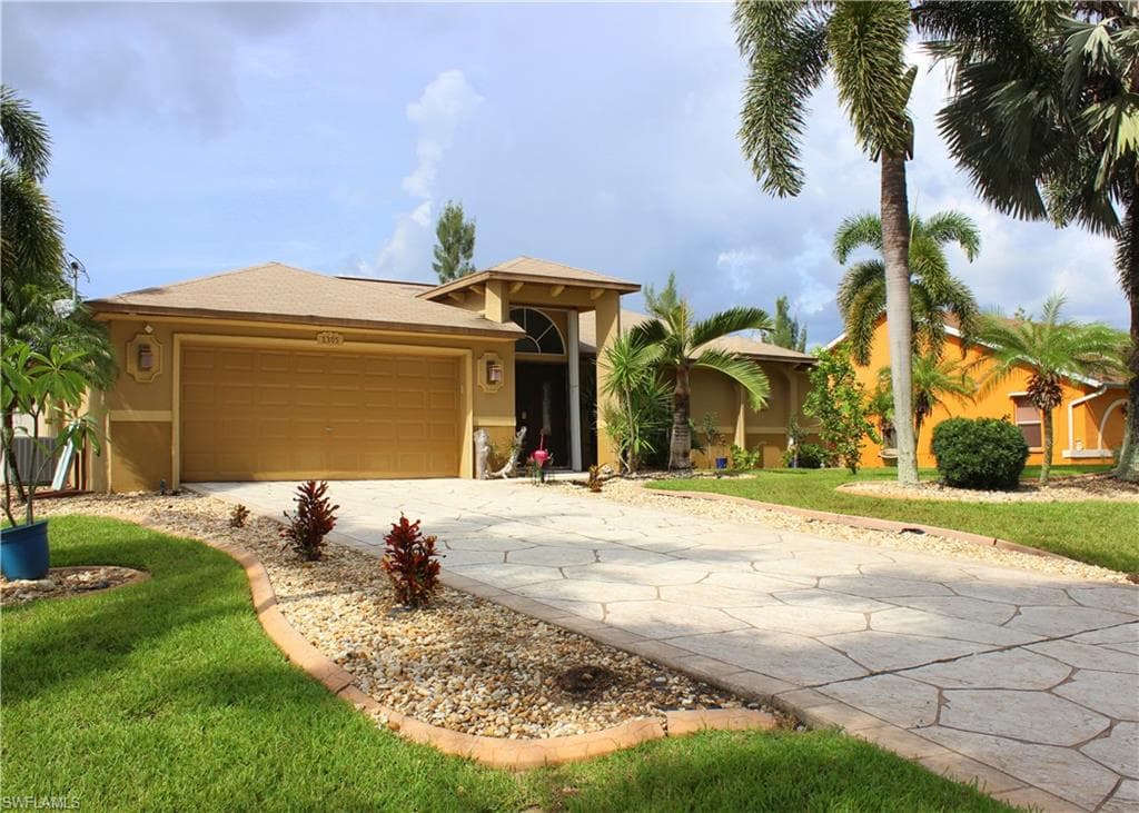 1305 SW 31st TER CAPE CORAL, FL 33914
