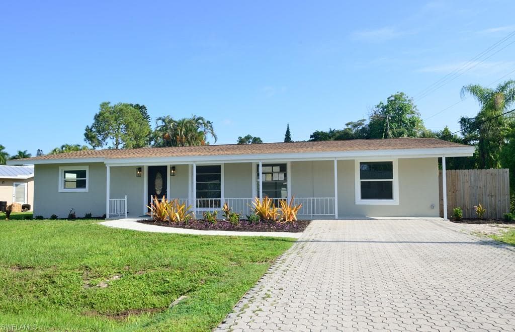2285 Chandler AVE FORT MYERS, FL 33907