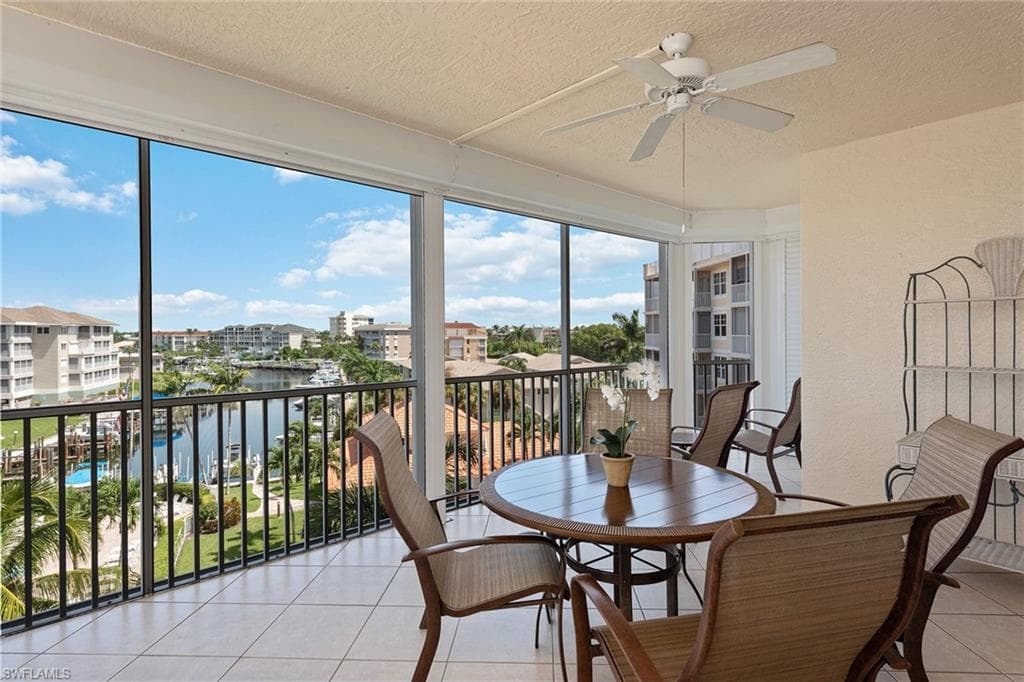 1131 Swallow AVE 501 MARCO ISLAND, FL 34145