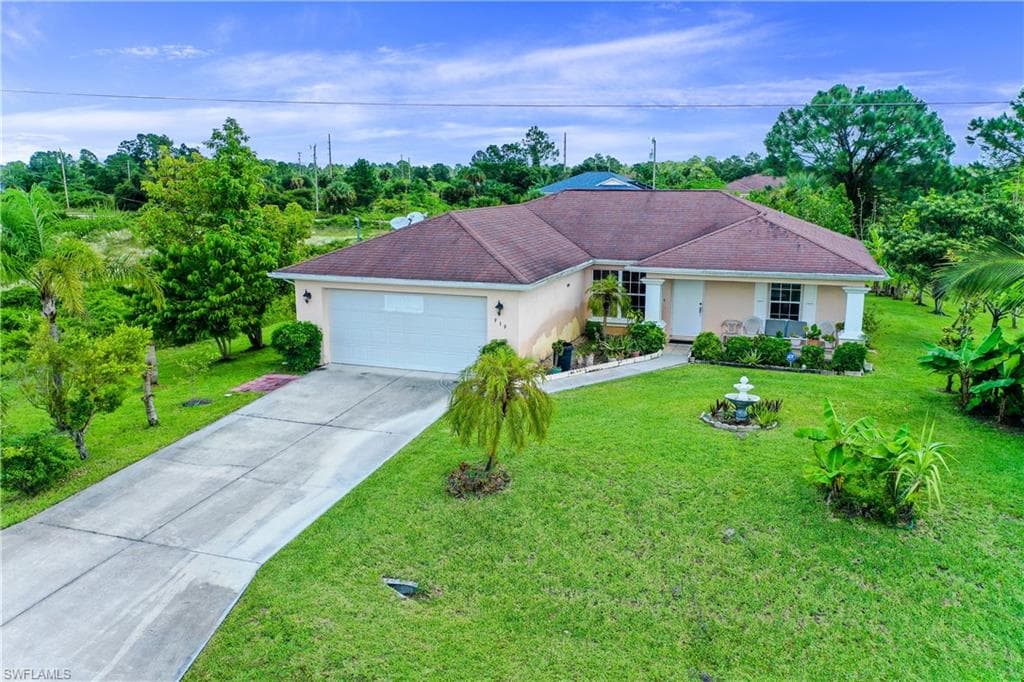 919 Citrus AVE S LEHIGH ACRES, FL 33974