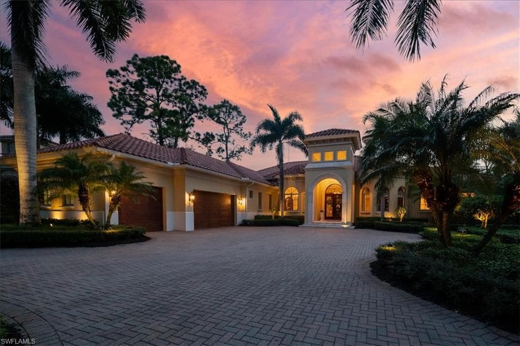 29140 Marcello WAY NAPLES, FL 34110