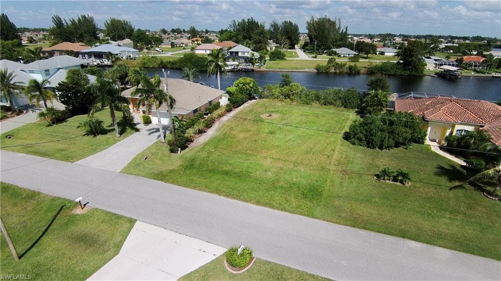 3411 SW 2nd LN CAPE CORAL, FL 33991
