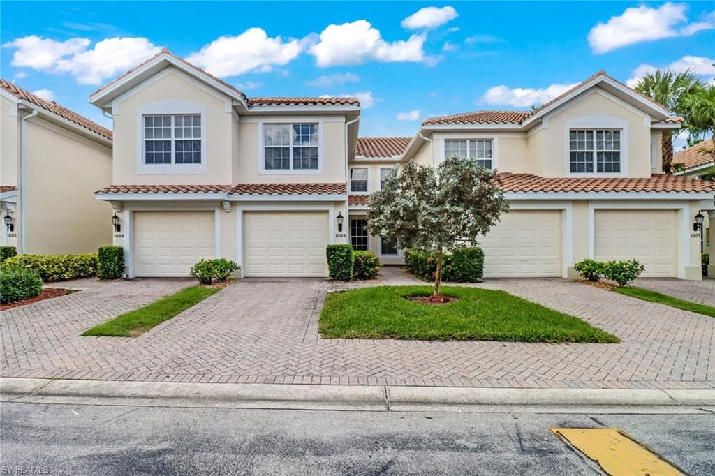 1315 Henley ST 1003 NAPLES, FL 34105