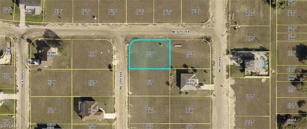 643 NE 7th AVE CAPE CORAL, FL 33909