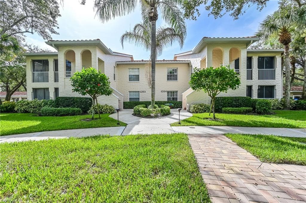 100 Siena WAY 1204 NAPLES, FL 34119
