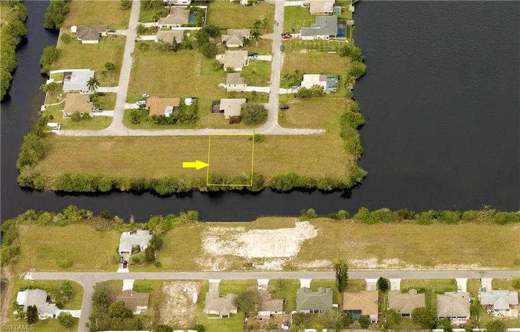 1410 NE 12th ST CAPE CORAL, FL 33909