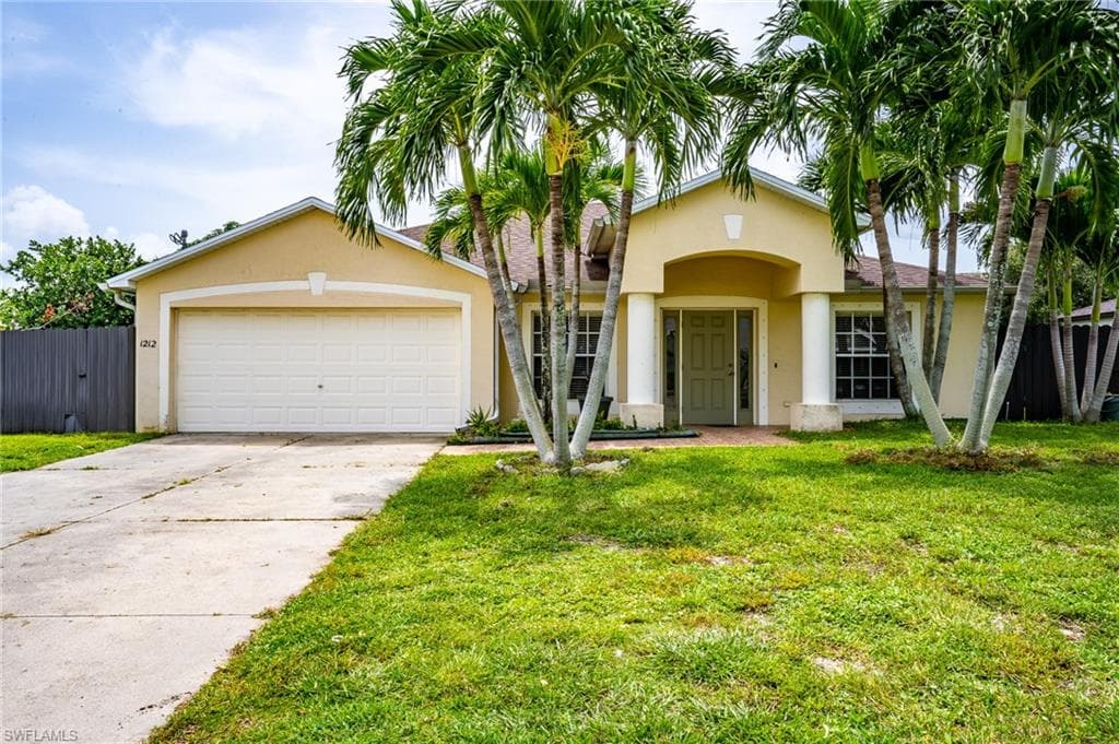 1212 Cape Coral PKY W CAPE CORAL, FL 33914