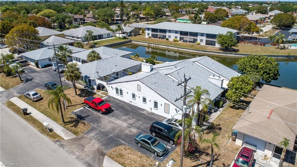1249 SE 8th ST 107 CAPE CORAL, FL 33990
