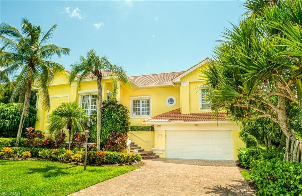 1245 Par View DR SANIBEL, FL 33957