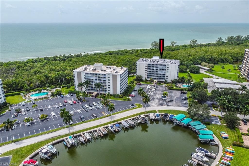 5 Bluebill AVE 812 NAPLES, FL 34108
