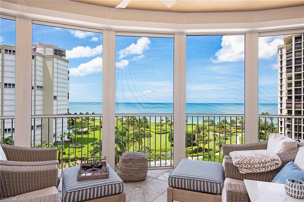 4501 Gulf Shore BLVD N 802 NAPLES, FL 34103