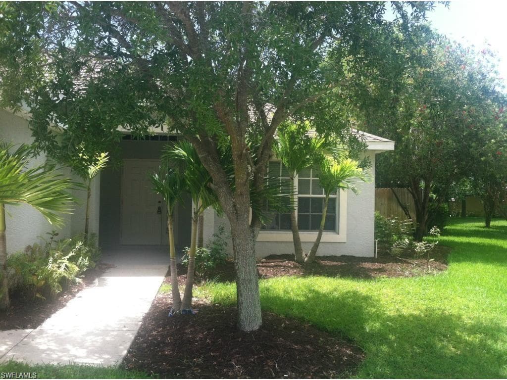107 Burnt Pine DR NAPLES, FL 34119