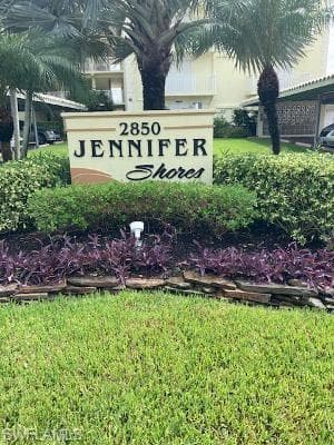 2850 Gulf Shore BLVD N 209 NAPLES, FL 34103