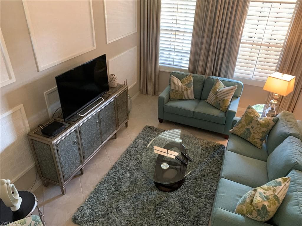 8471 Olinda WAY 3704 FORT MYERS, FL 33912