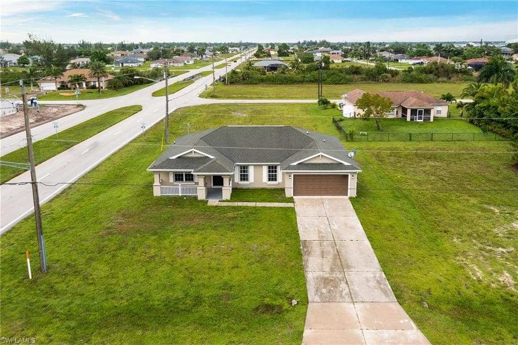 1529 NW 16th TER CAPE CORAL, FL 33993