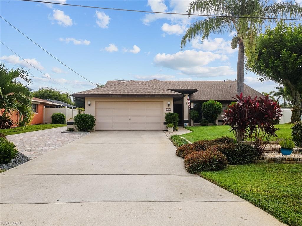 929 SE 23rd AVE CAPE CORAL, FL 33990