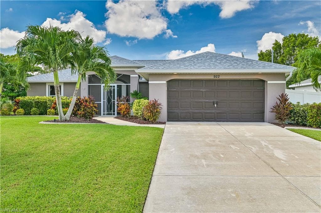 922 SW 35th ST CAPE CORAL, FL 33914