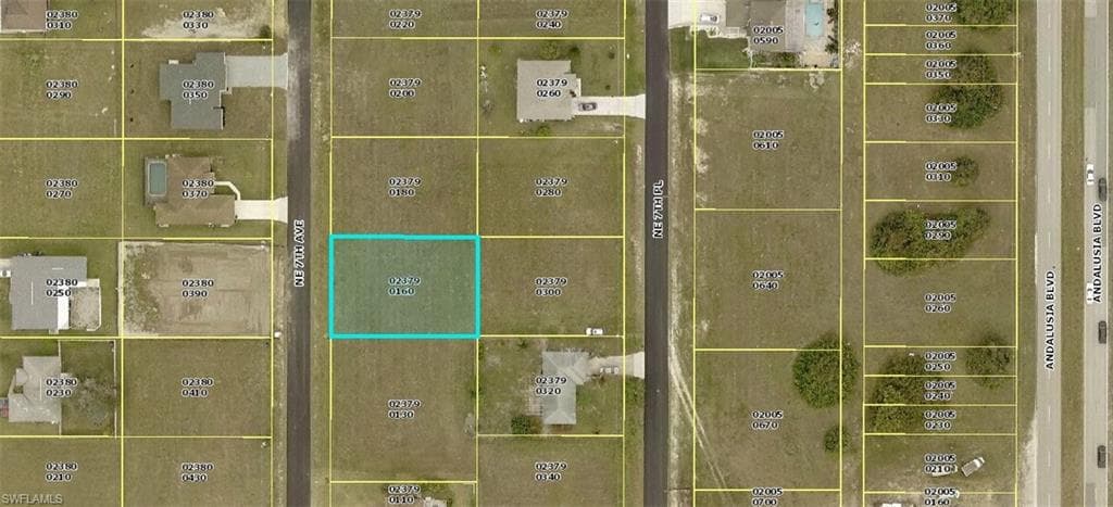 525 NE 7th AVE CAPE CORAL, FL 33909