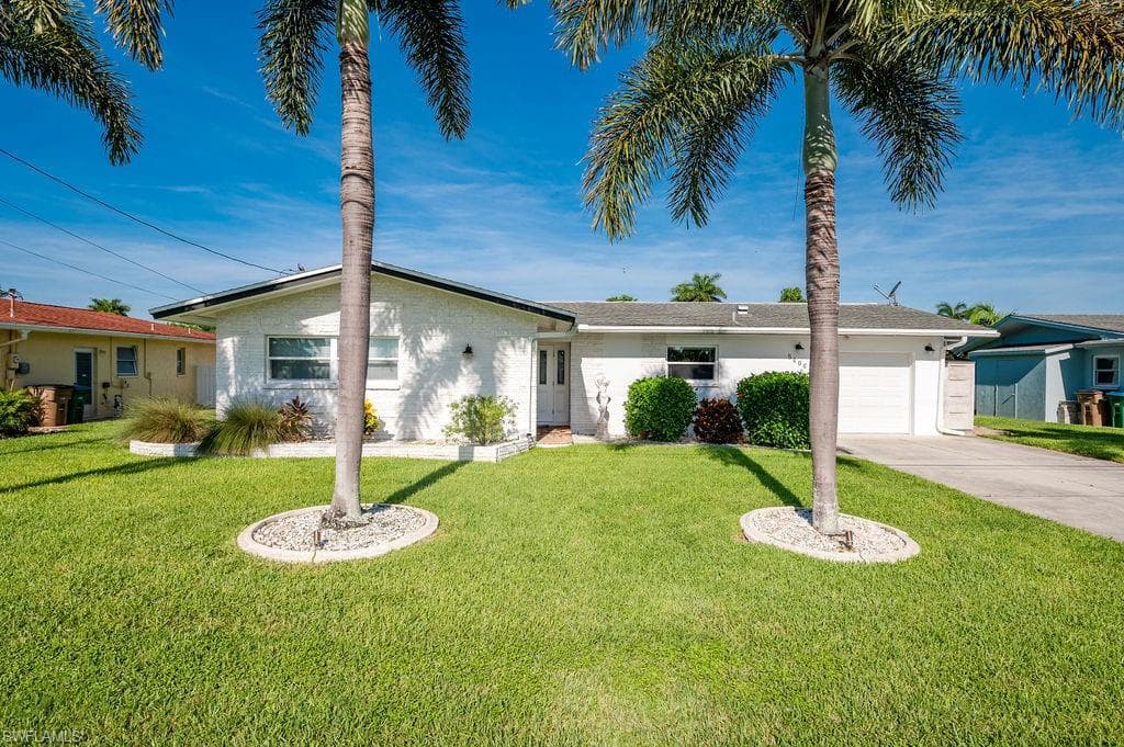5406 Coronado PKY CAPE CORAL, FL 33904
