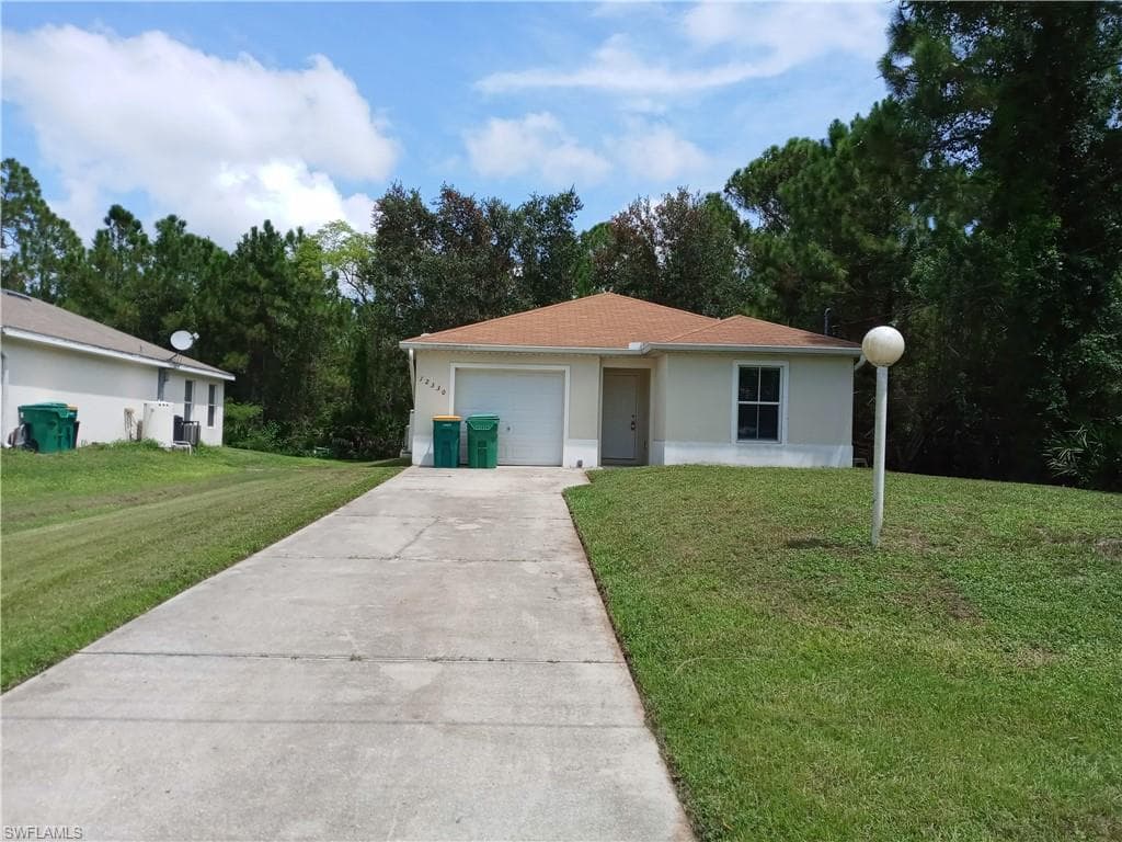 12330 El Prado DR PUNTA GORDA, FL 33955