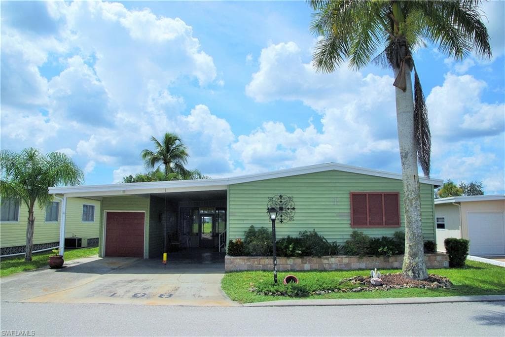 188 Nicklaus BLVD NORTH FORT MYERS, FL 33903