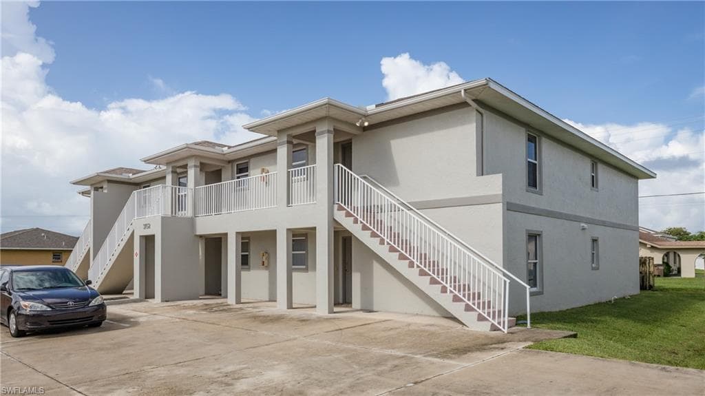 3752 Santa Barbara BLVD 203 CAPE CORAL, FL 33914