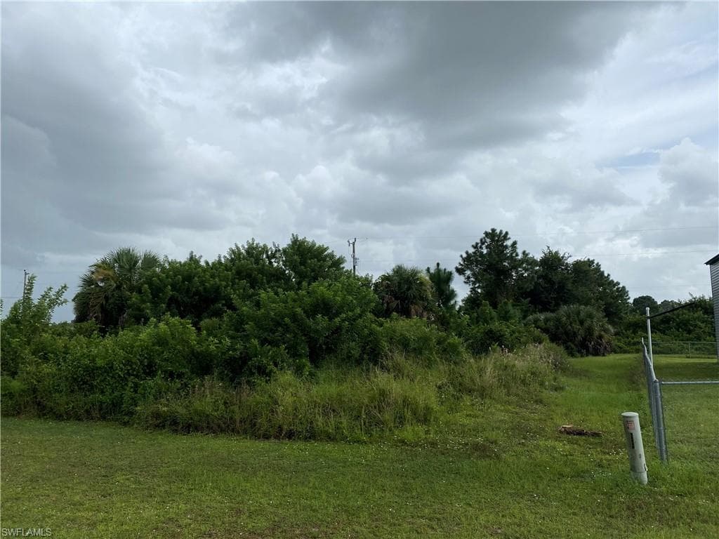 747 Fleming AVE S LEHIGH ACRES, FL 33974