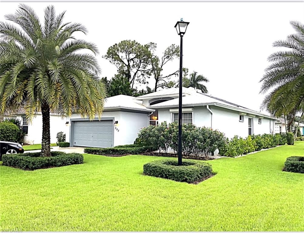 295 Stanhope CIR NAPLES, FL 34104