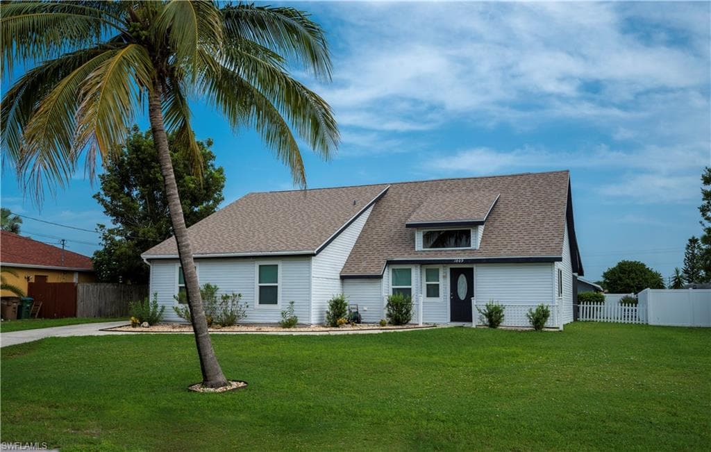 1809 12th TER CAPE CORAL, FL 33990