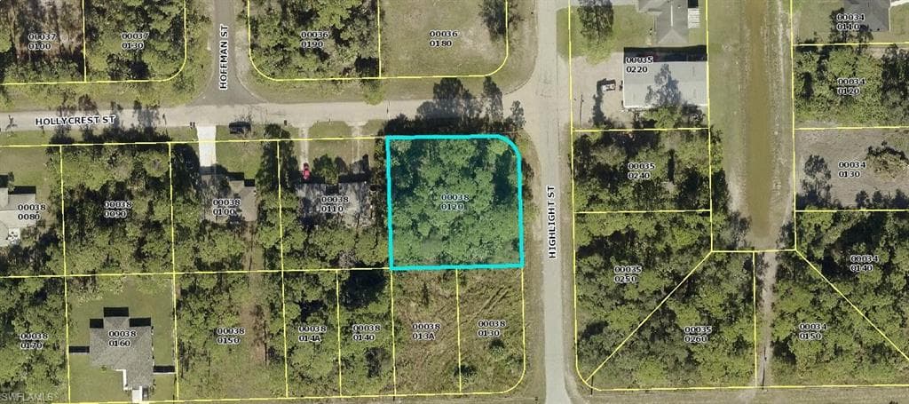 3821/3823 Hollycrest ST FORT MYERS, FL 33905