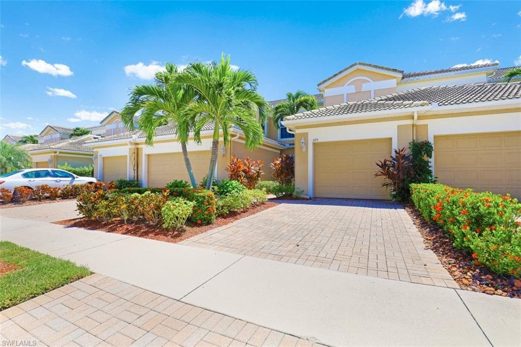 9235 Belleza WAY 105 FORT MYERS, FL 33908
