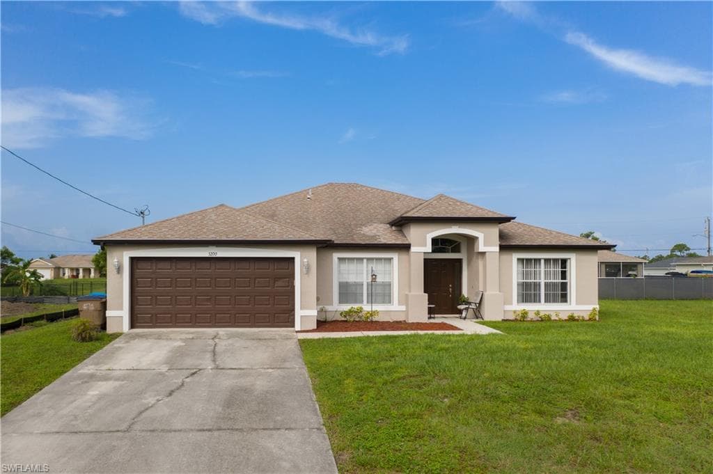 3200 NW 2nd PL CAPE CORAL, FL 33993