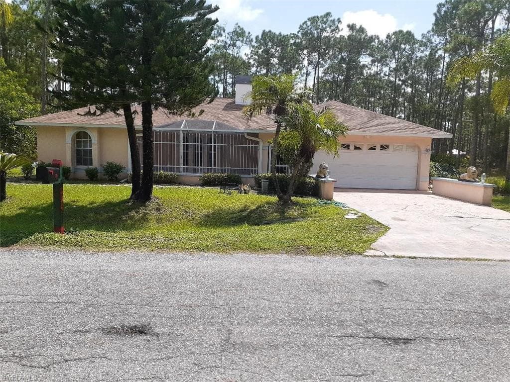 304 Columbus AVE LEHIGH ACRES, FL 33936