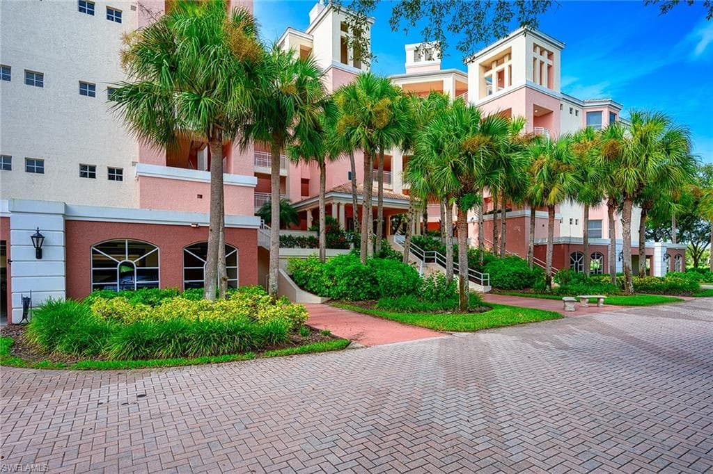 24330 Sandpiper Isle WAY 302 BONITA SPRINGS, FL 34134