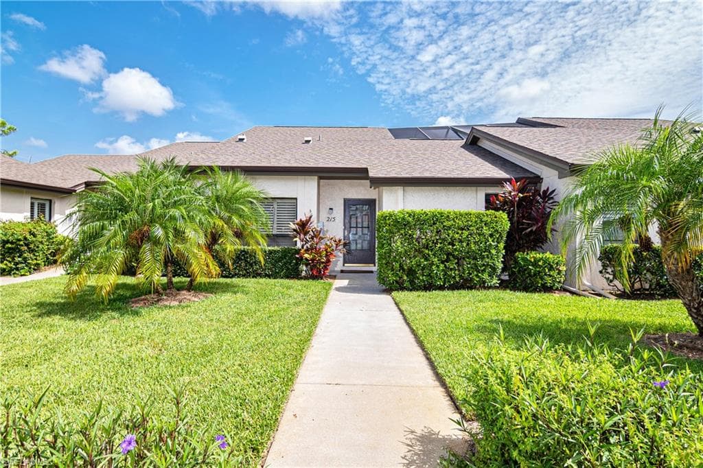 215 Deerwood CIR 11-8 NAPLES, FL 34113