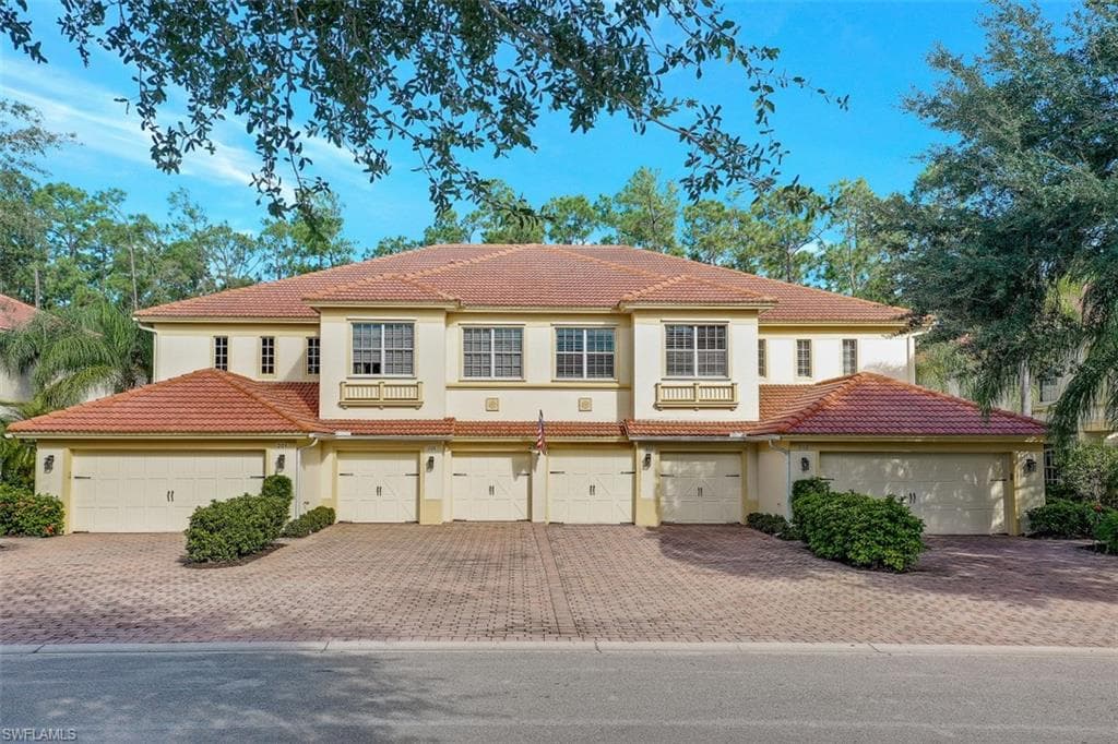 26437 Lucky Stone RD 202 BONITA SPRINGS, FL 34135