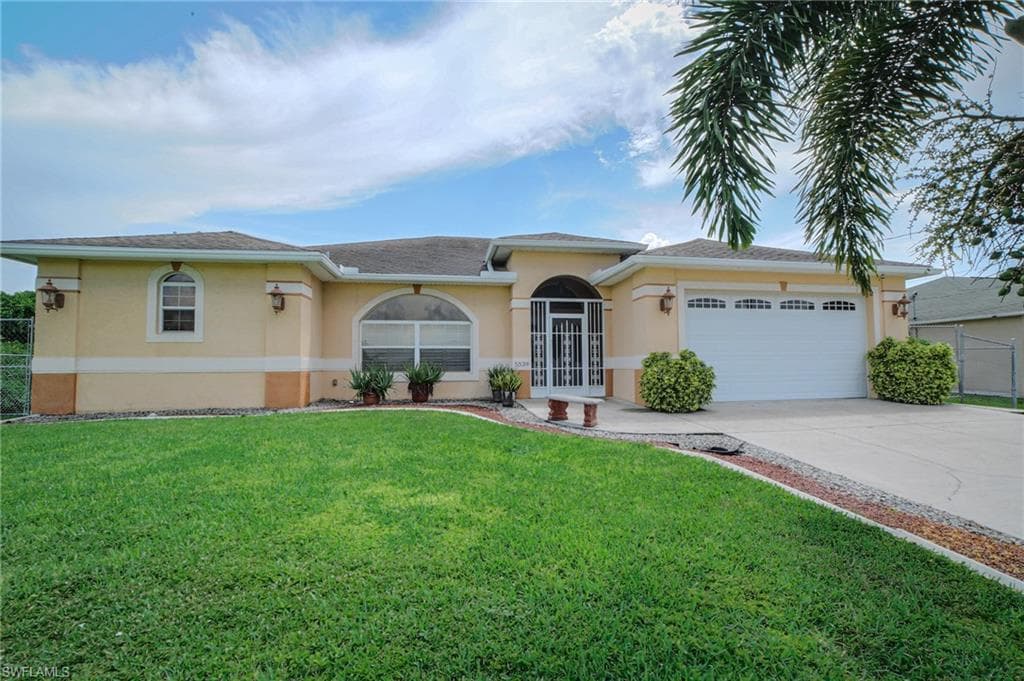 5539 Banning ST LEHIGH ACRES, FL 33971