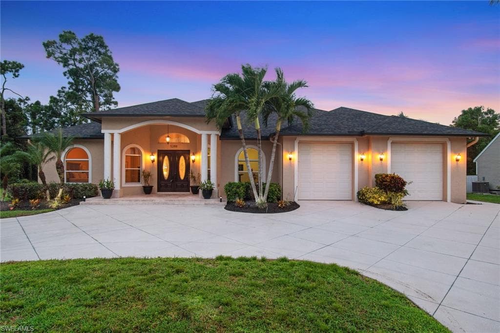 5288 Maple LN NAPLES, FL 34113